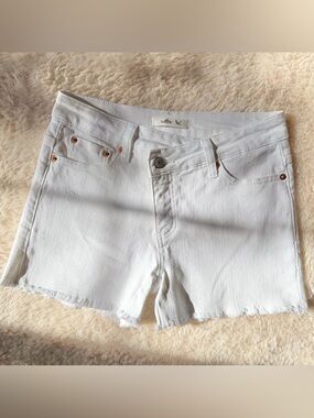 Willow + Root Cross Waist Mid-Rise Denim Frayed Cut Off Jean Shorts Women’s 26
